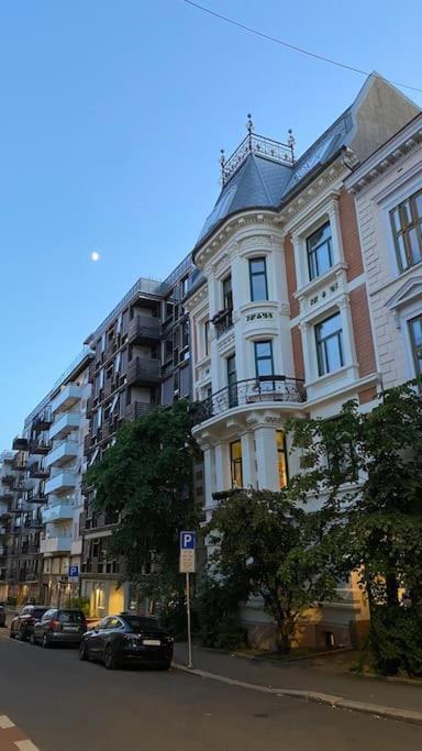 Elegant & Quiet Apartment In Historic House - Prime Location In Oslo West מראה חיצוני תמונה